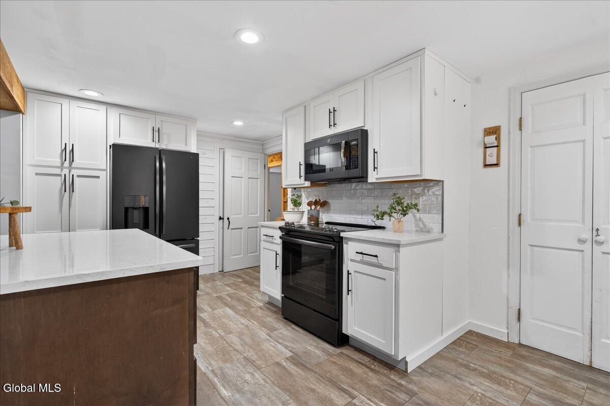 32 Slingerlands Street