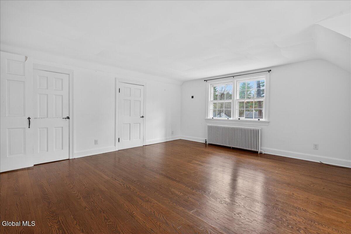 32 Slingerlands Street