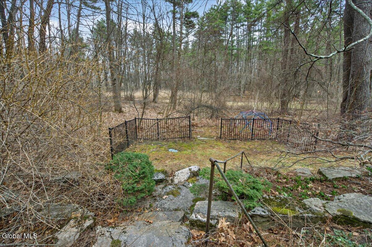 32 Slingerlands Street