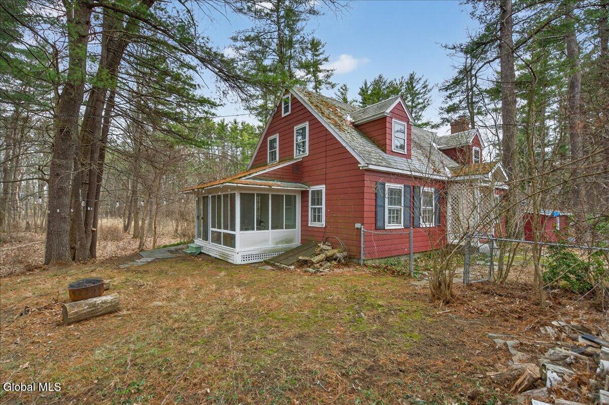 32 Slingerlands Street