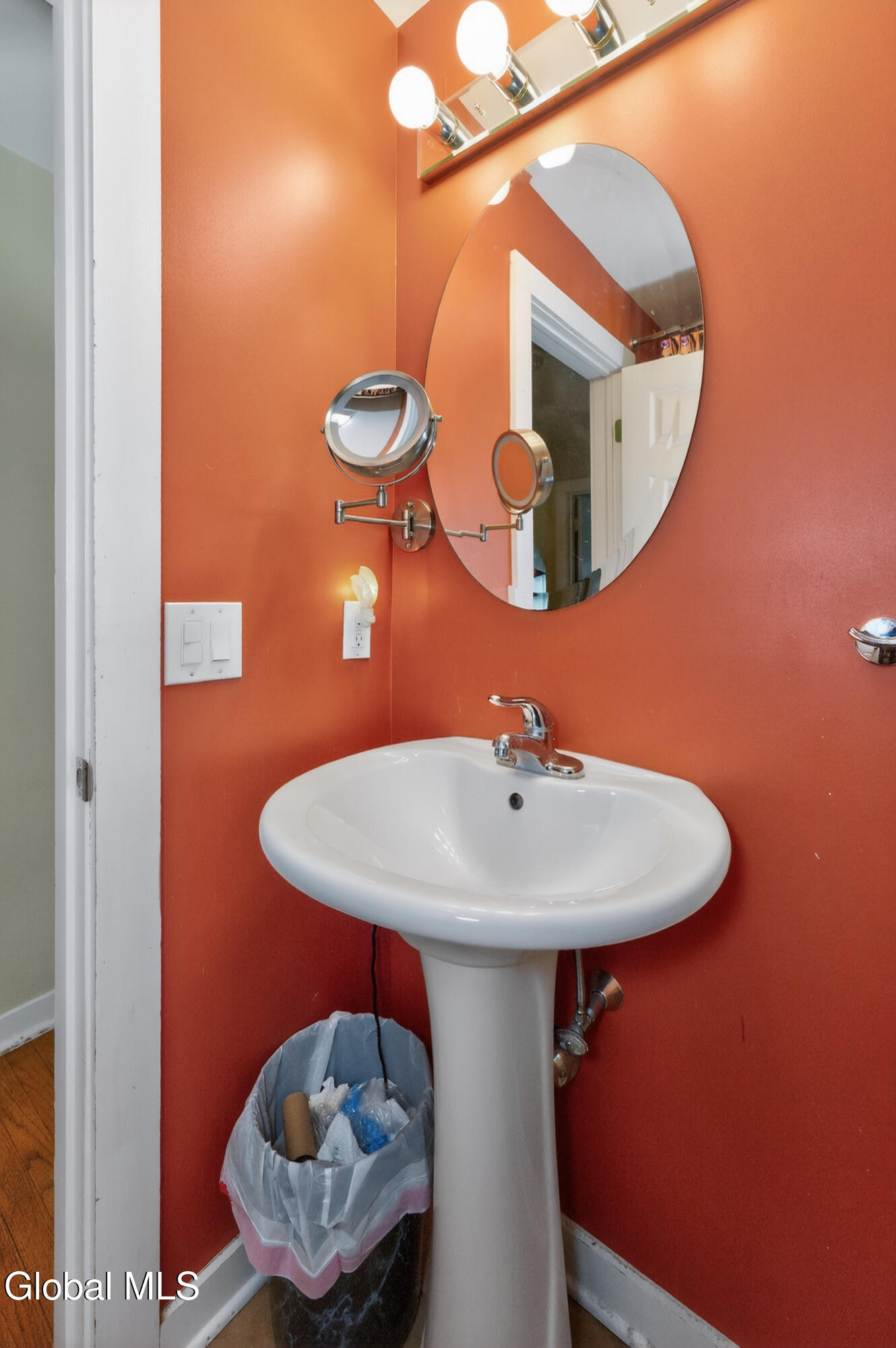 835 Lancaster Street