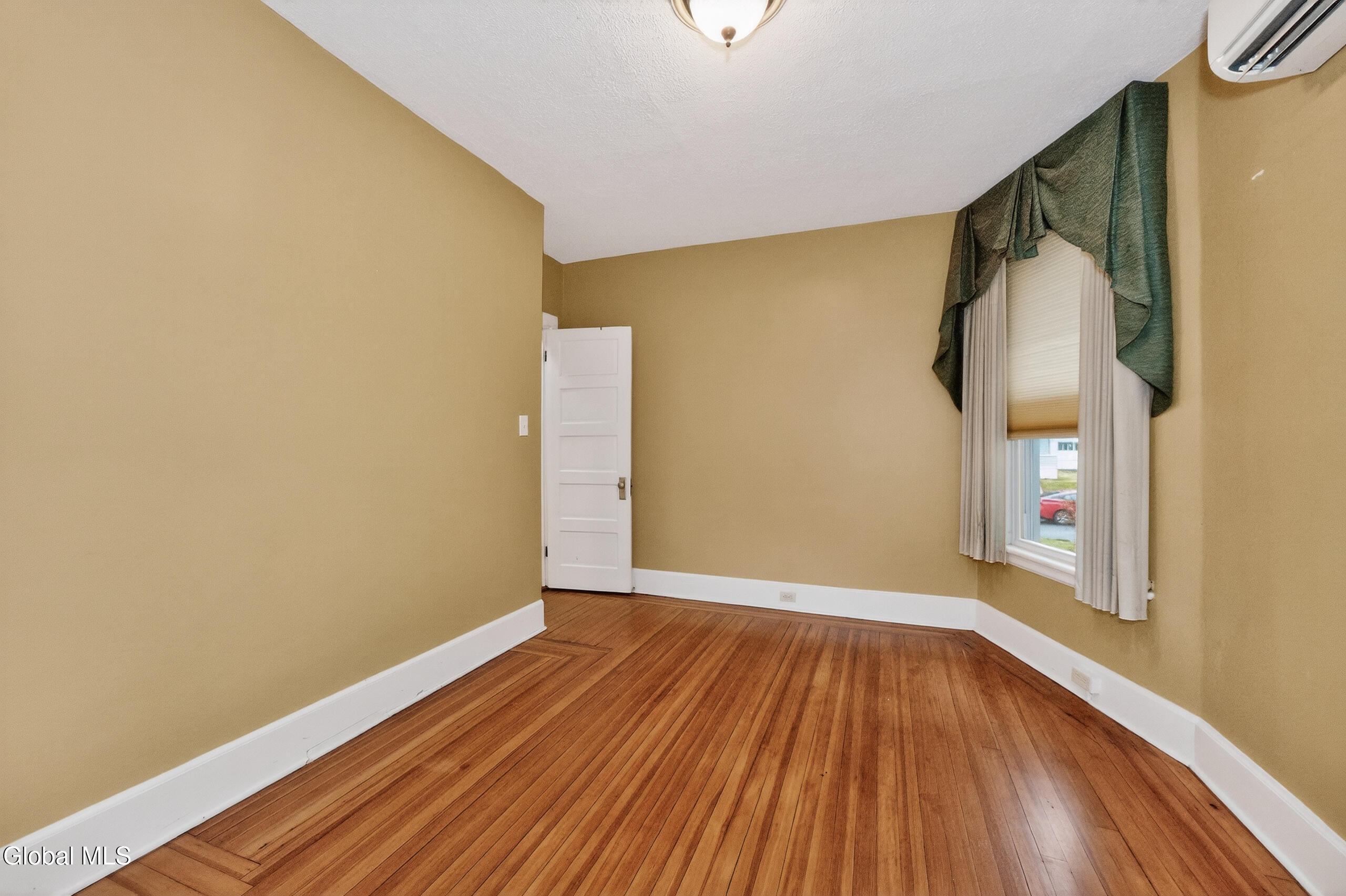 835 Lancaster Street