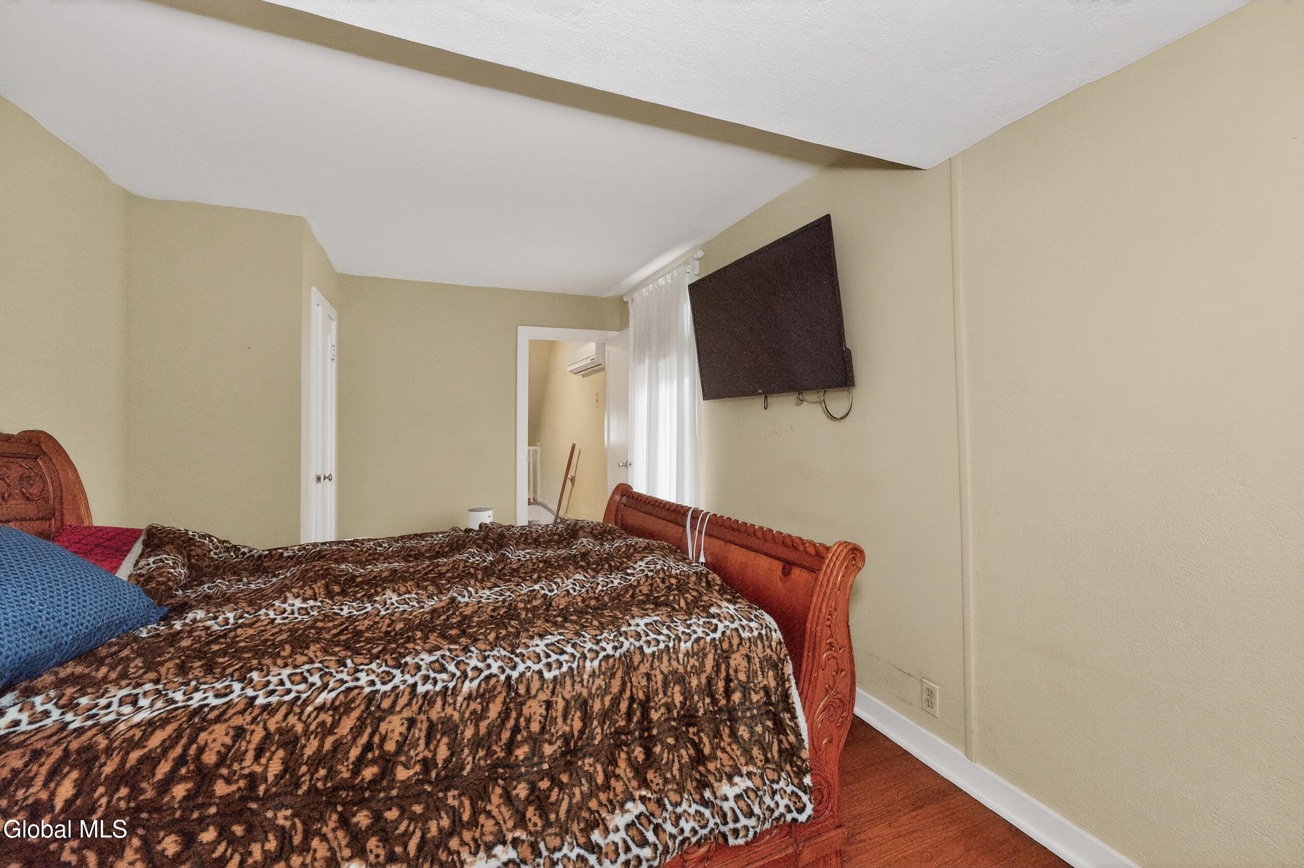 835 Lancaster Street