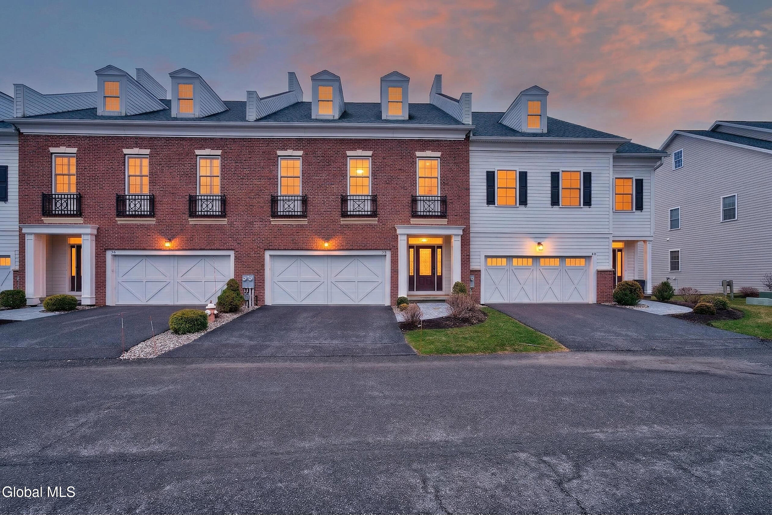 38 Cambridge Way, N/A