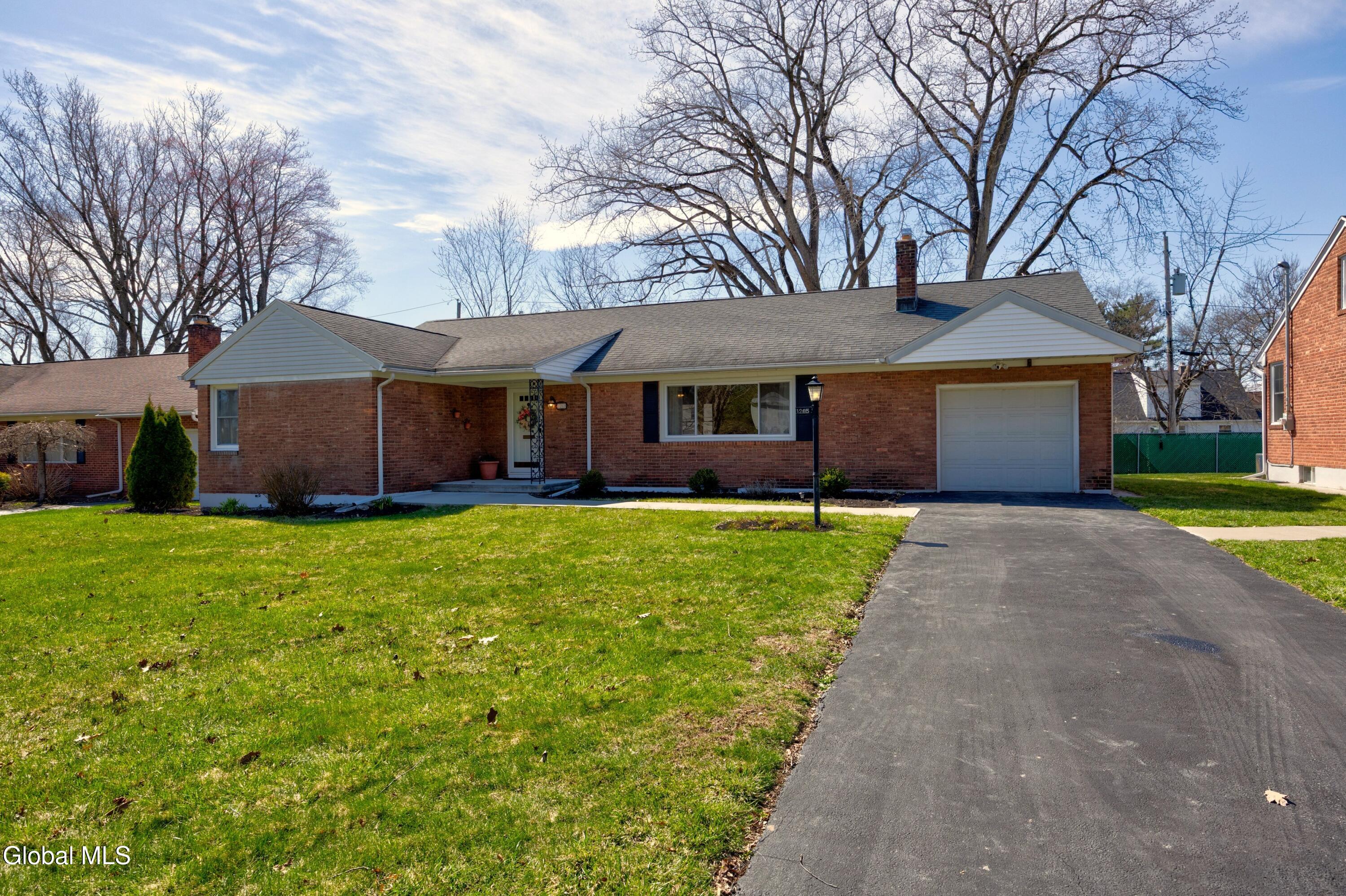 1265 Lexington Avenue