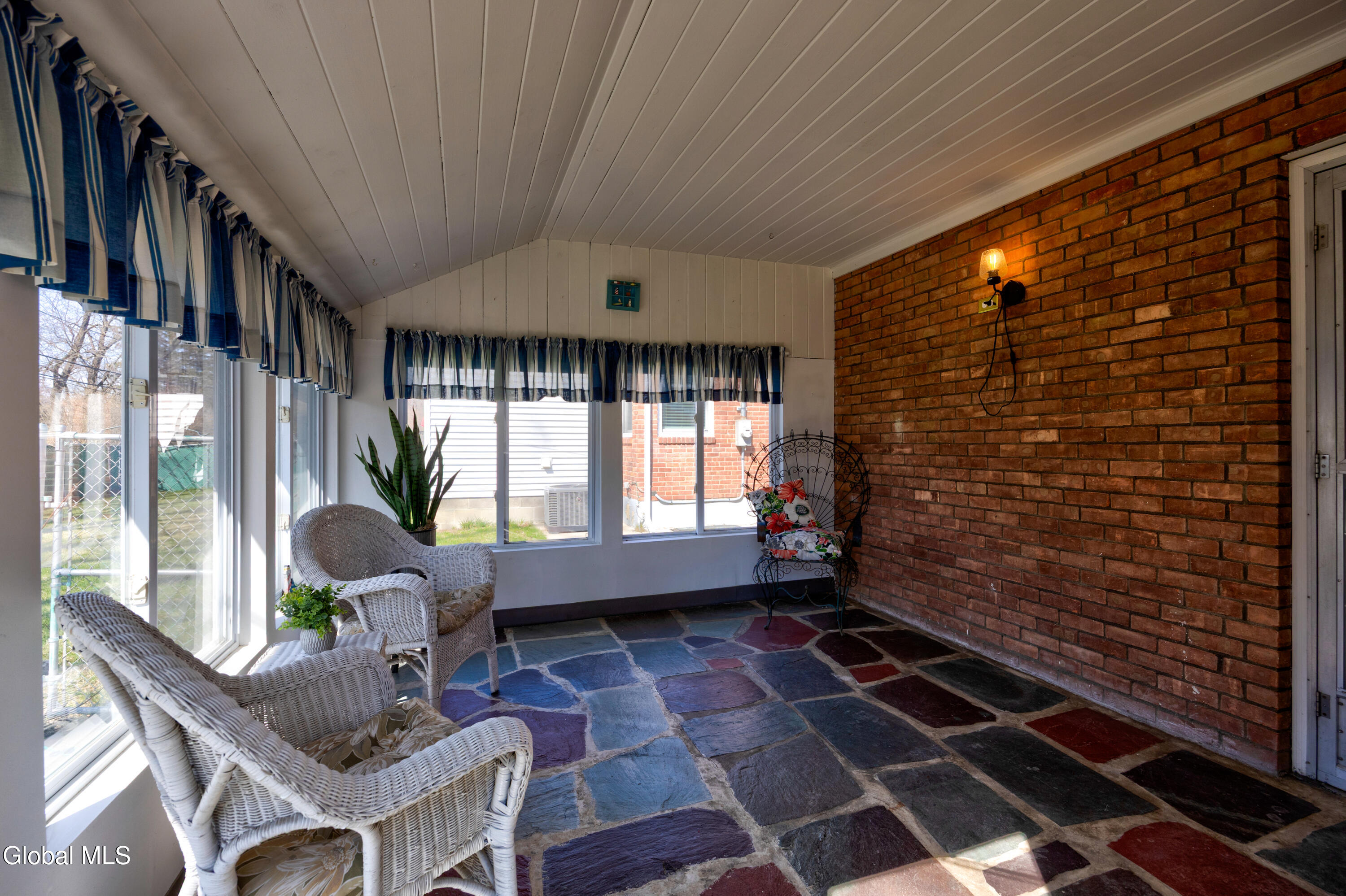 1265 Lexington Avenue