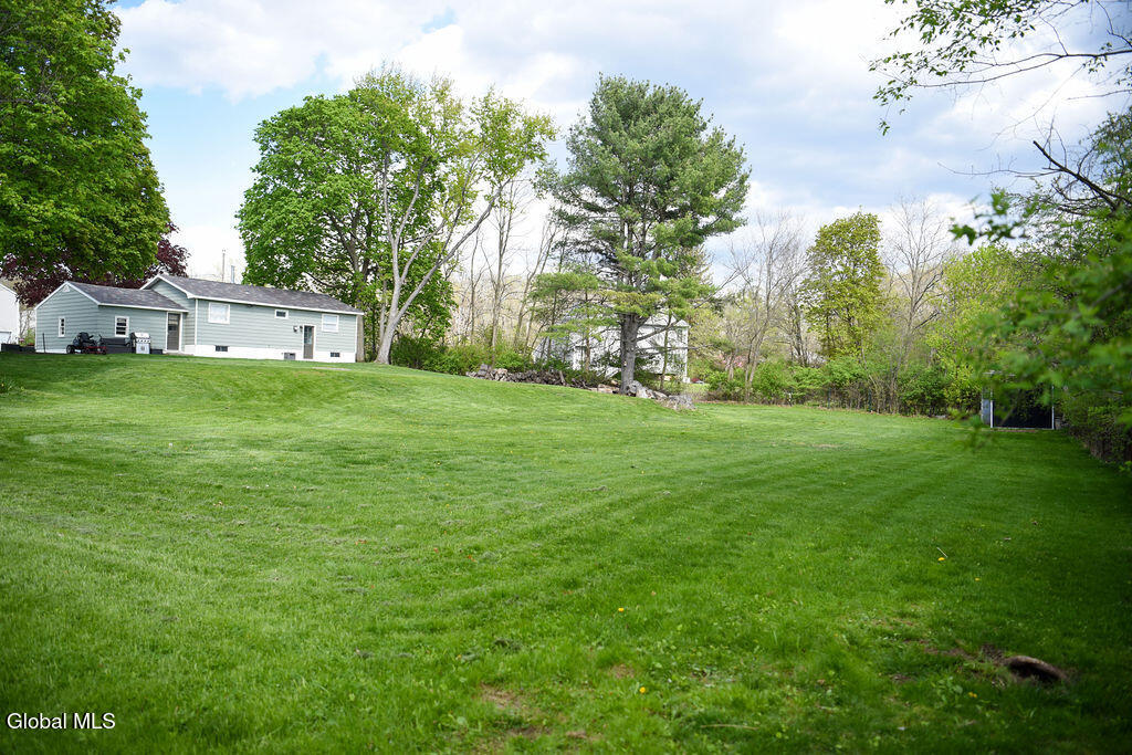 3 Uncas Drive
