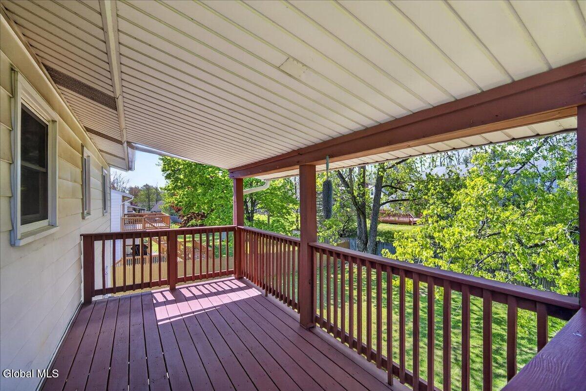 5 Deer Path Drive