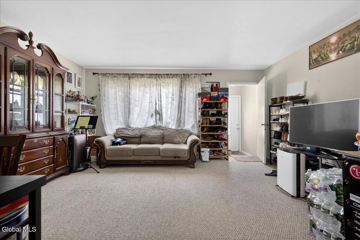 5 Deer Path Drive