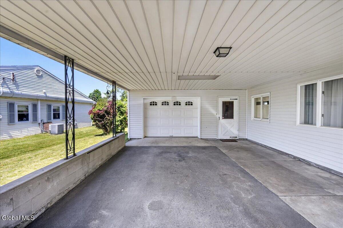 3423 Gari Lane