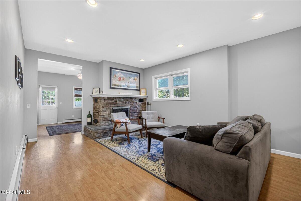 3423 Gari Lane
