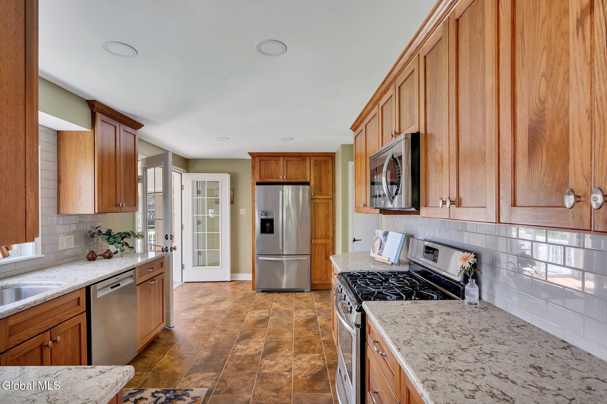 896 Randall Road