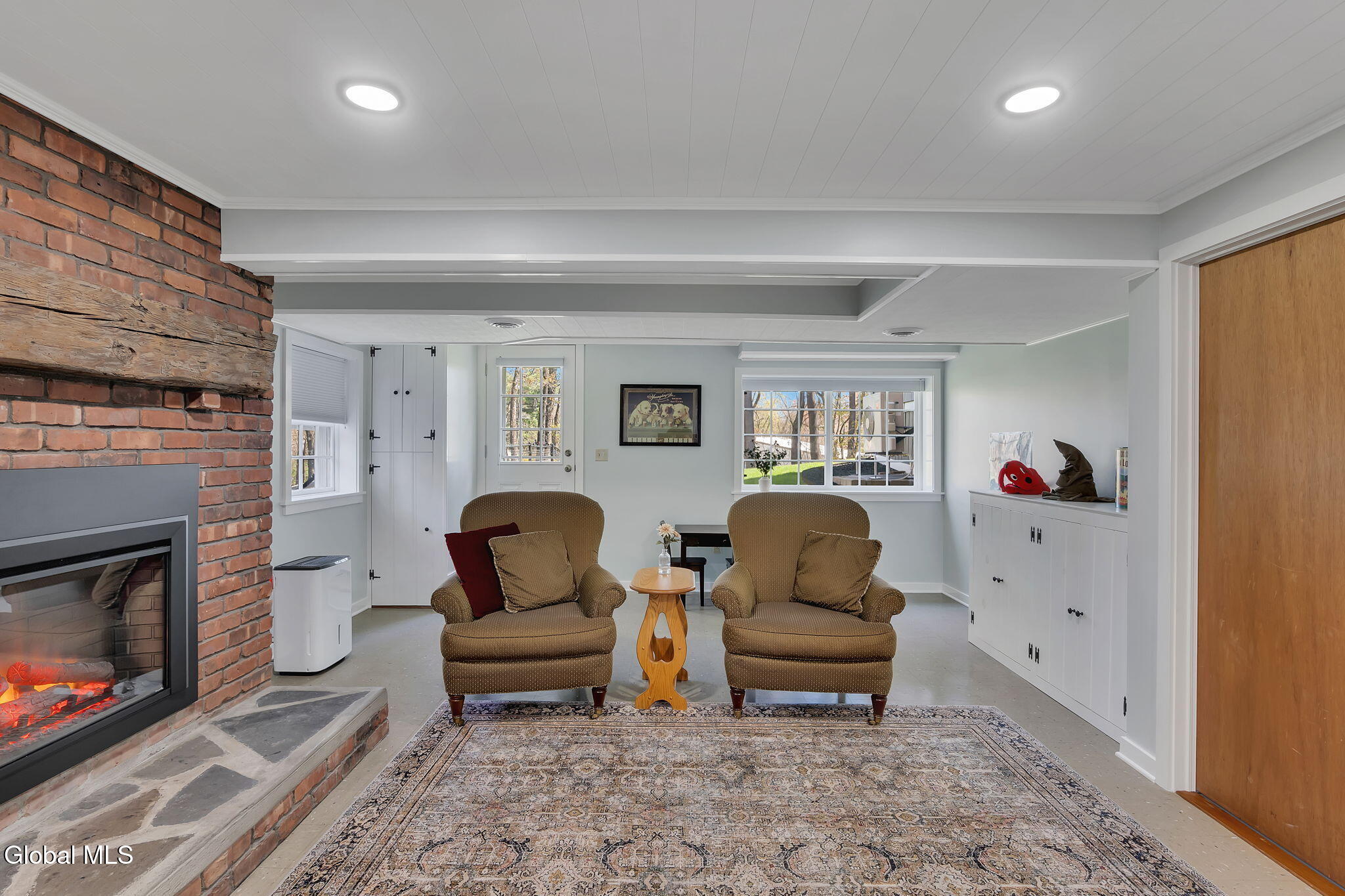 896 Randall Road