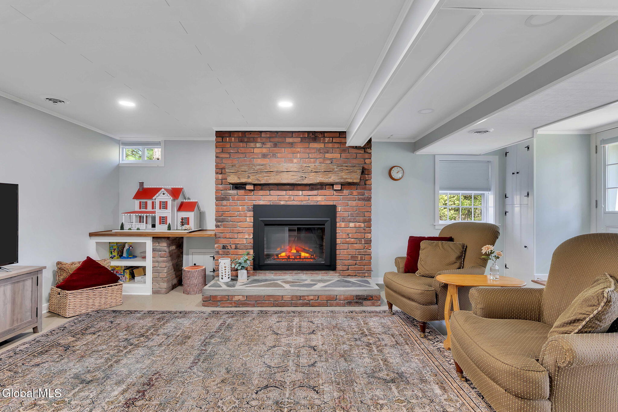 896 Randall Road