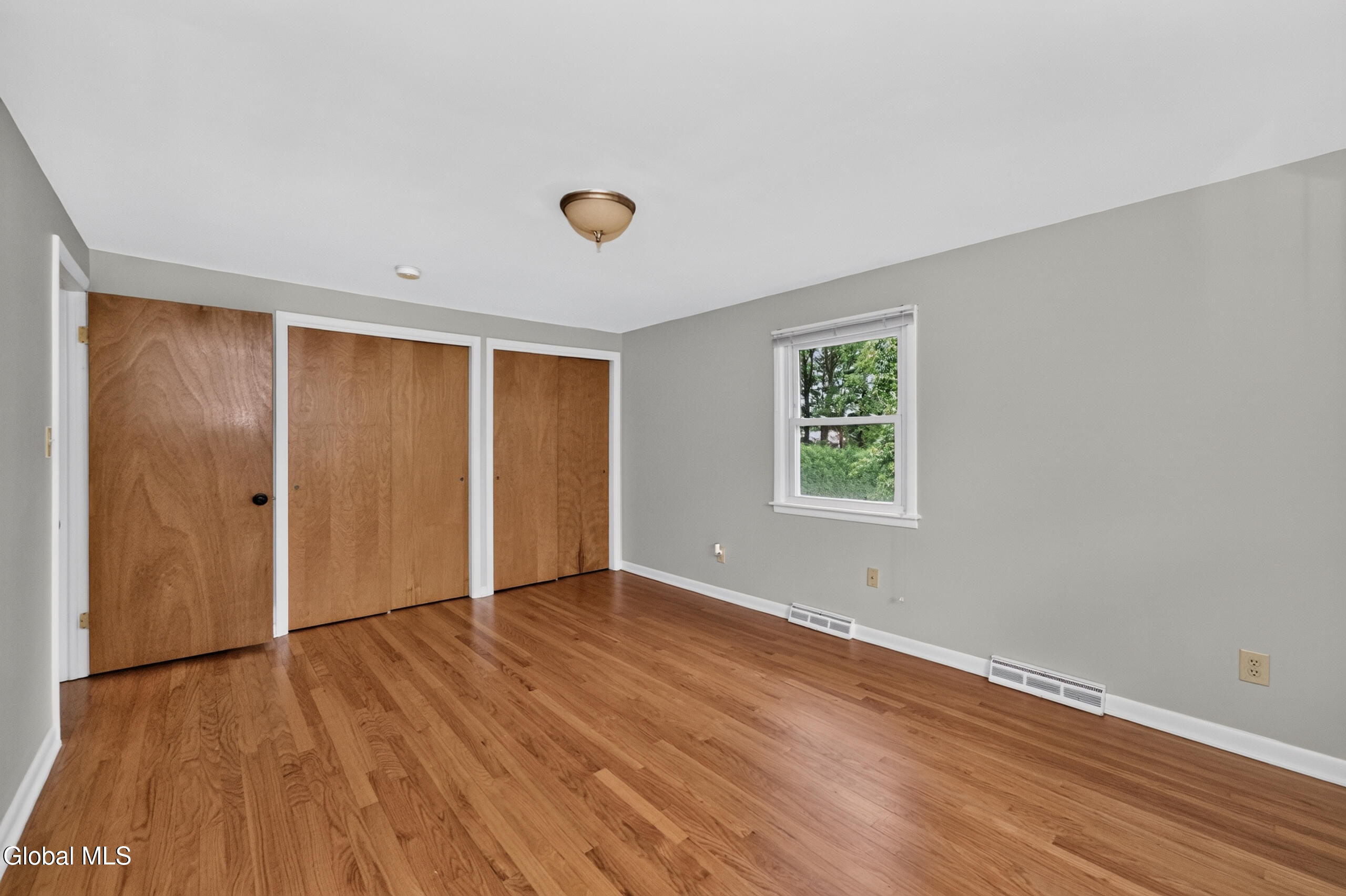 1042 Manas Drive