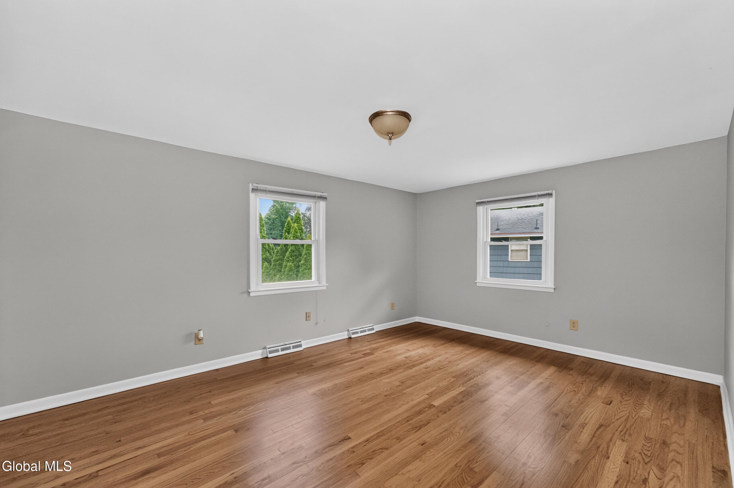 1042 Manas Drive