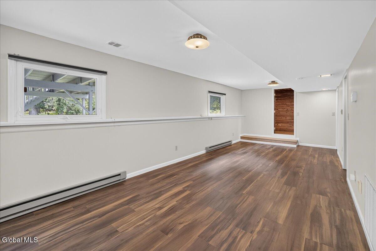 11 Laurel Drive