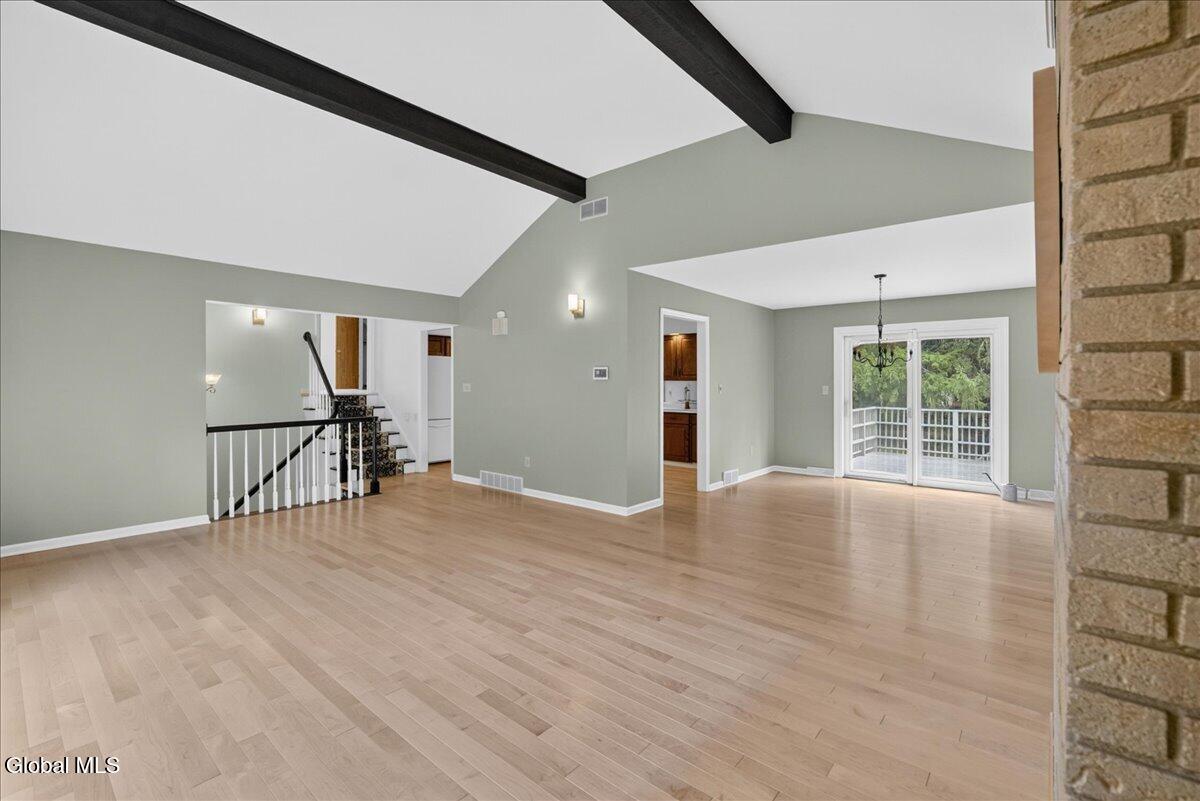 11 Laurel Drive