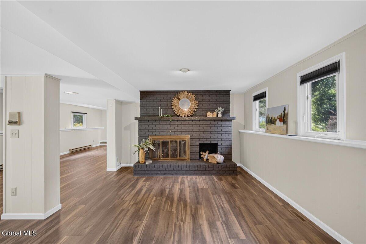 11 Laurel Drive
