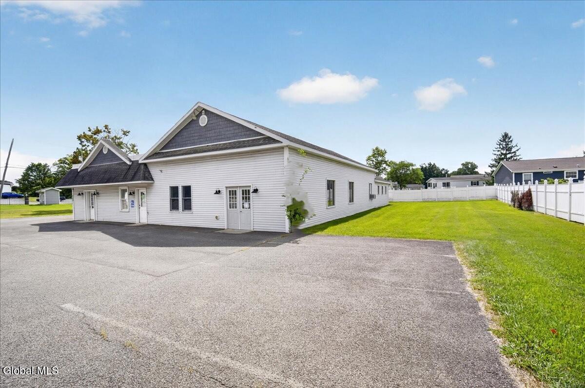 1992 New Scotland Road