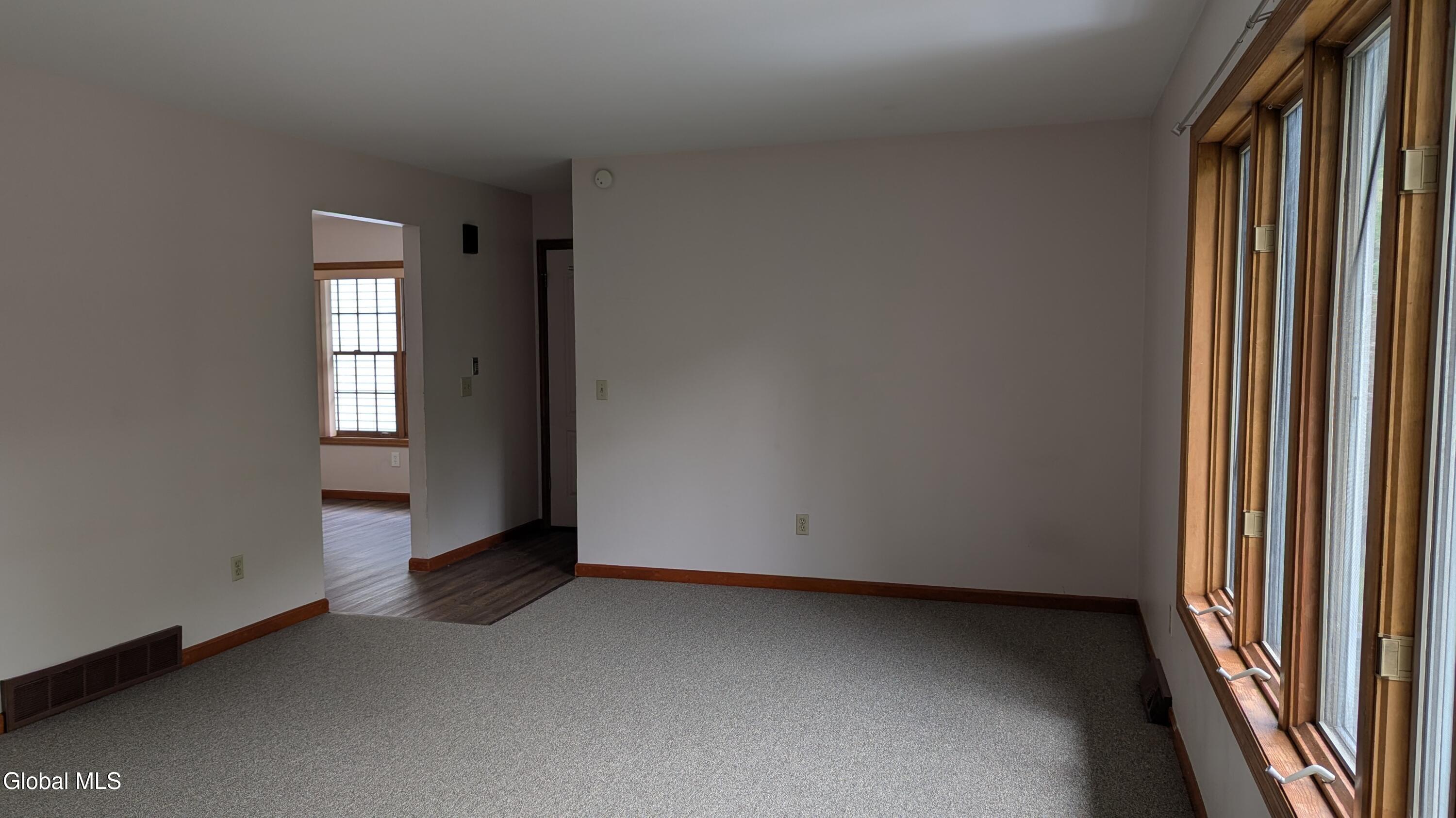 821 Salina Street, 823