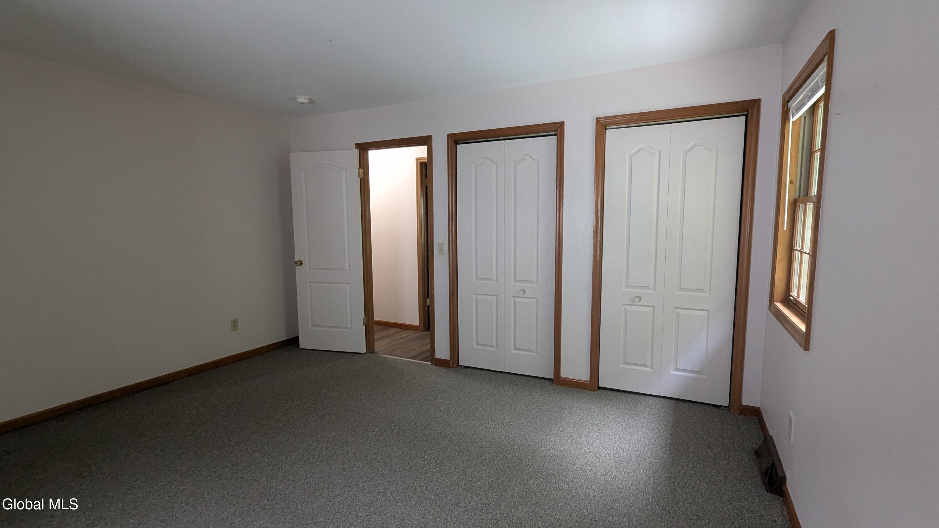 821 Salina Street, 823