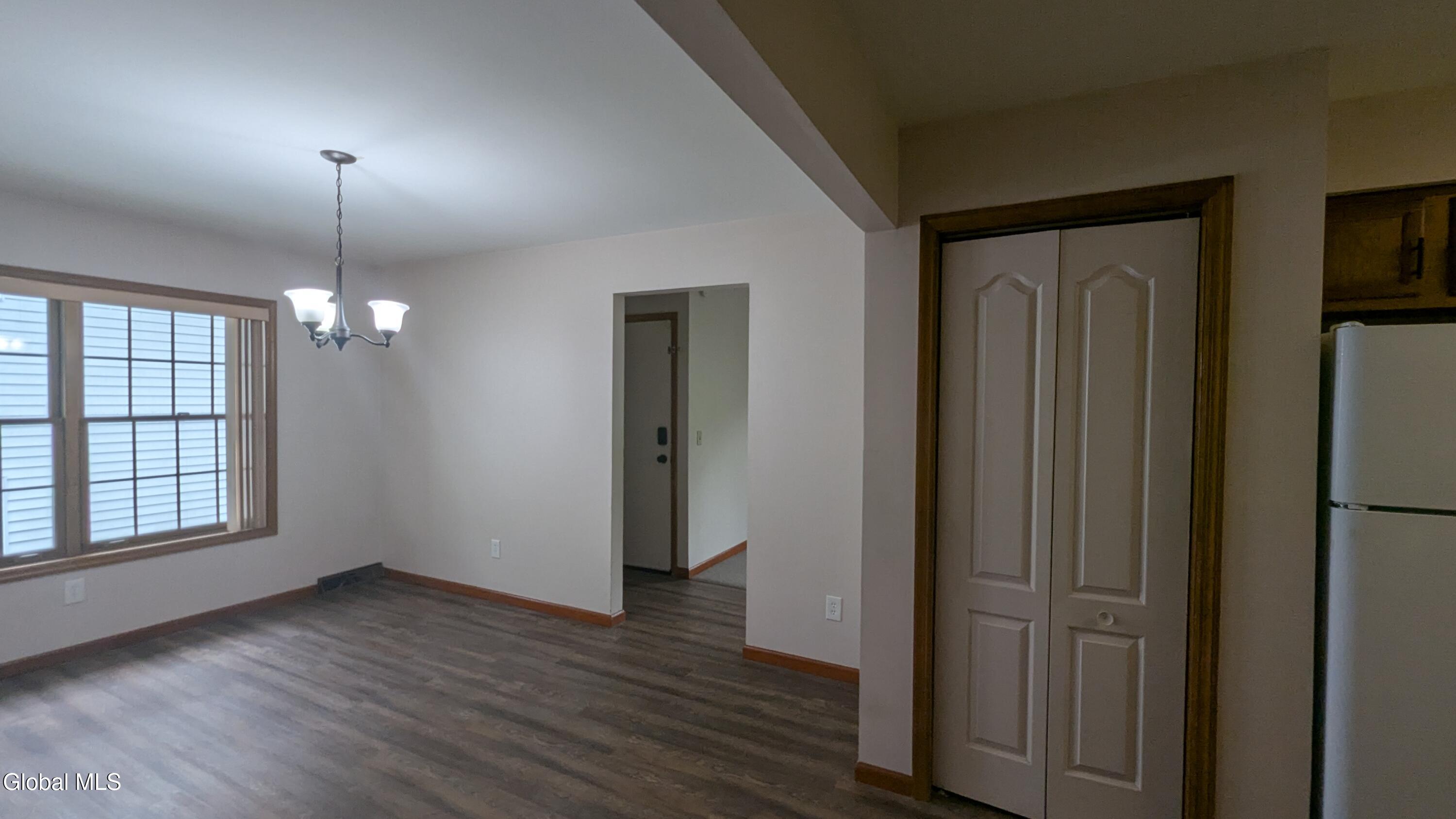 821 Salina Street, 823