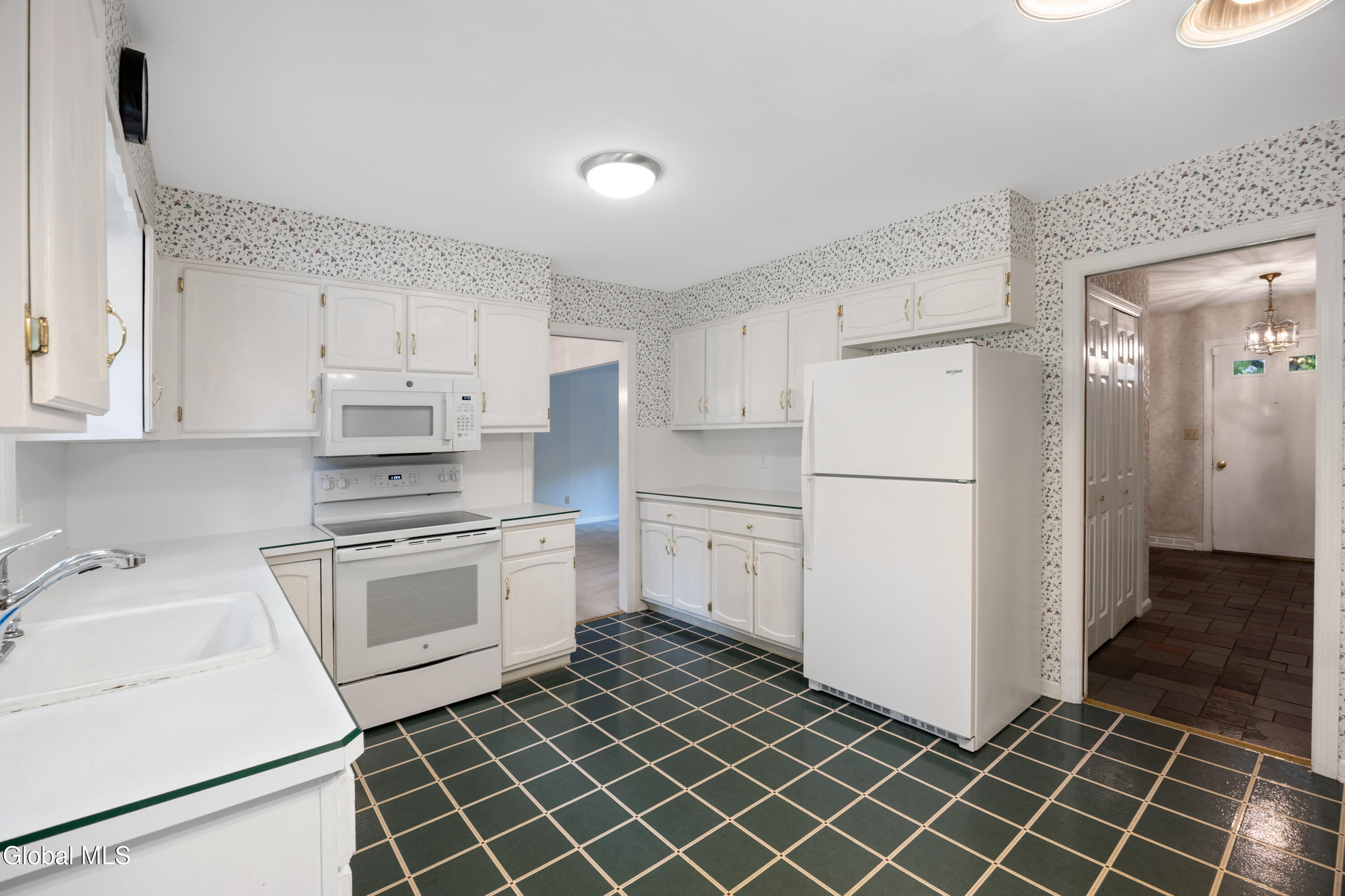 1279 Windemere Court