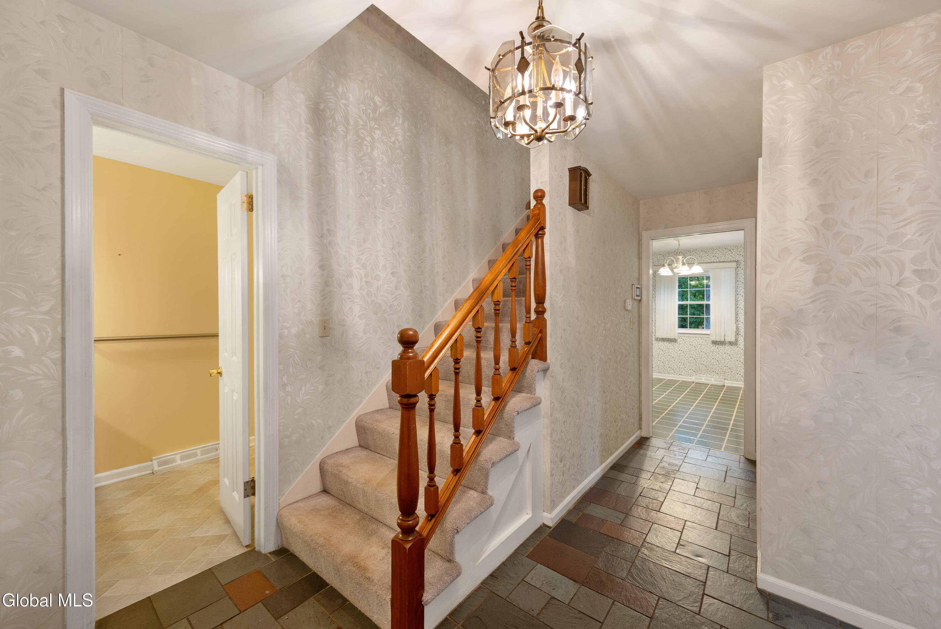 1279 Windemere Court