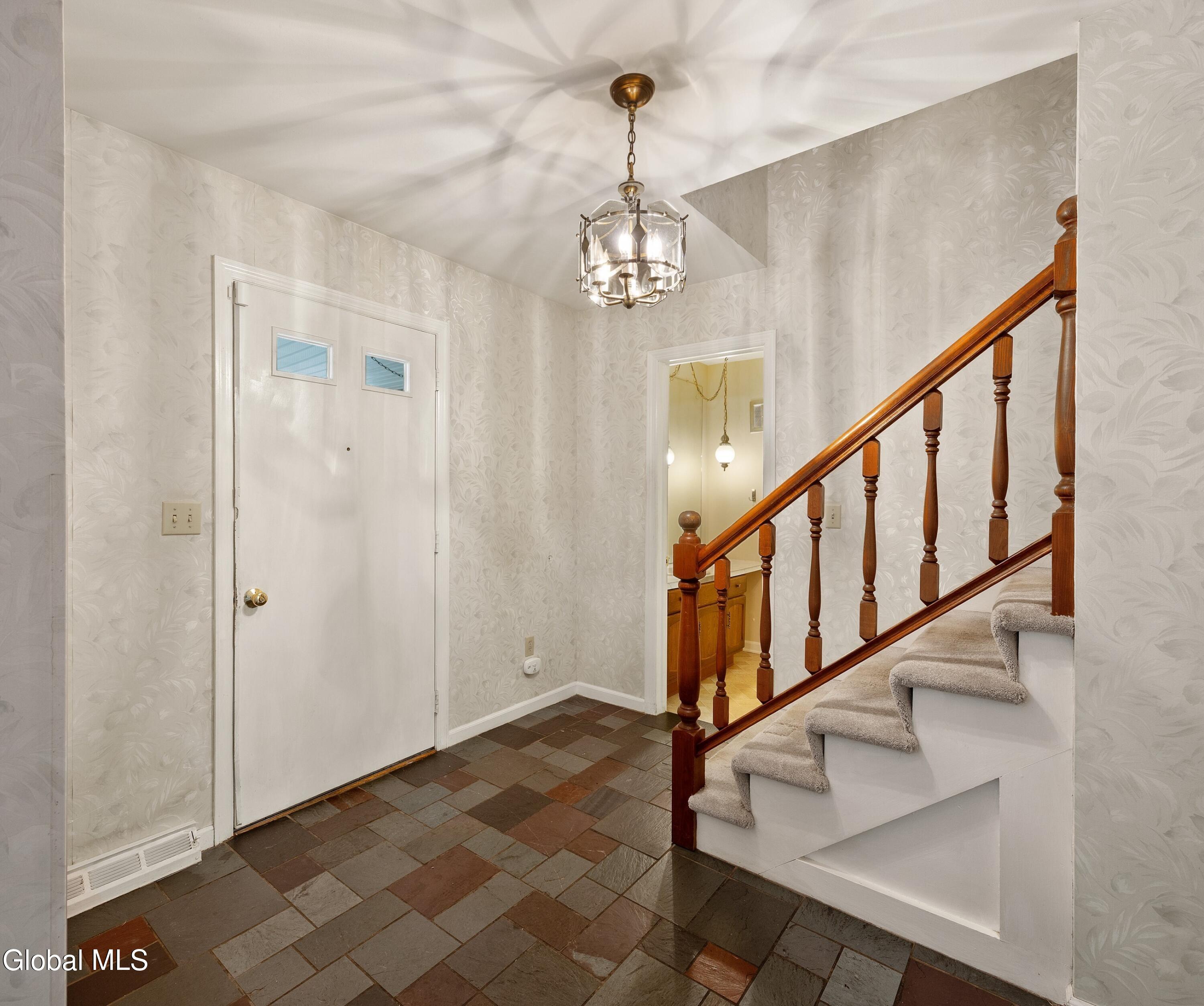 1279 Windemere Court