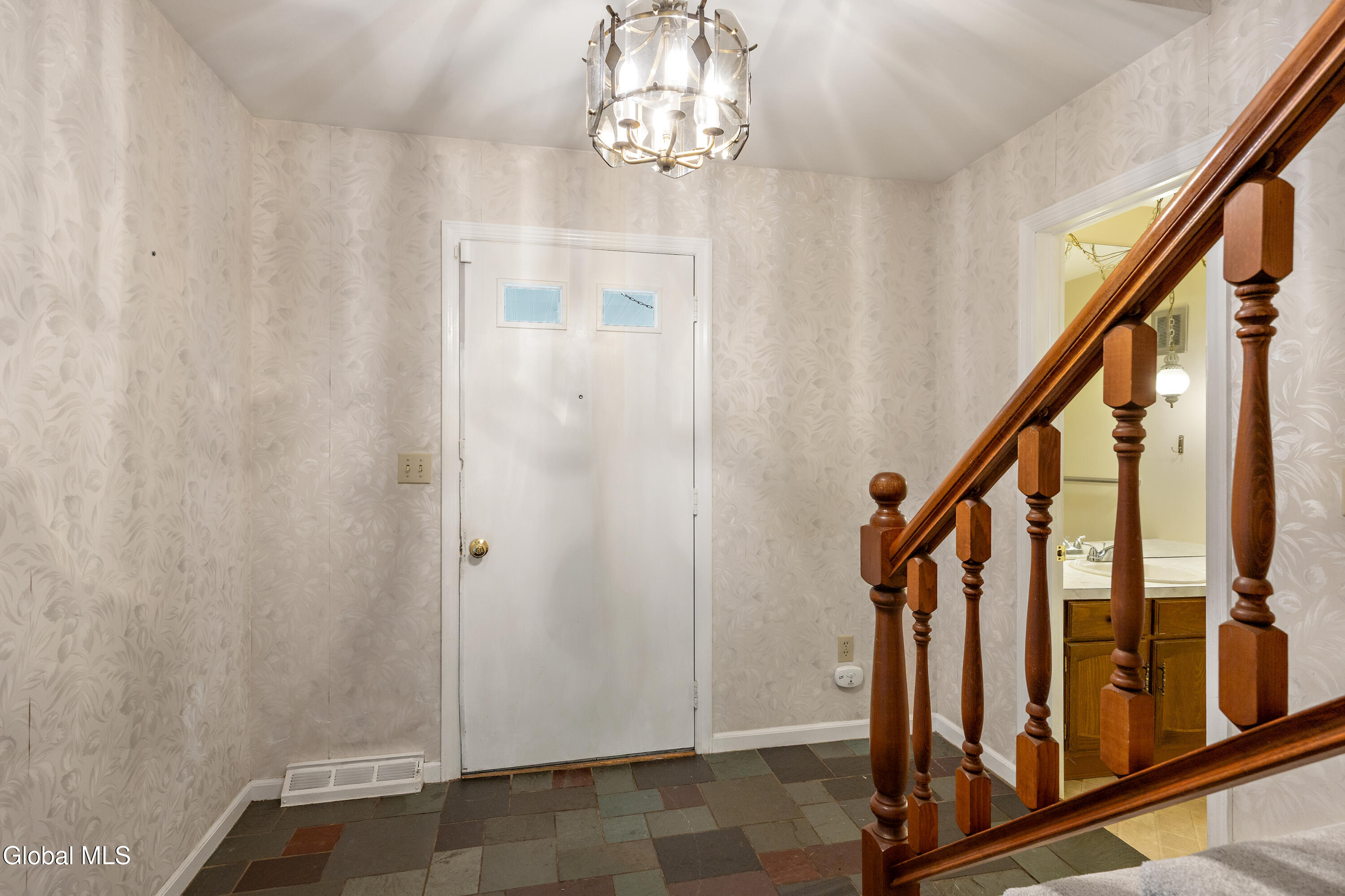 1279 Windemere Court