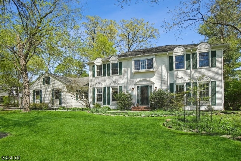 4 Hickory Hill Rd
