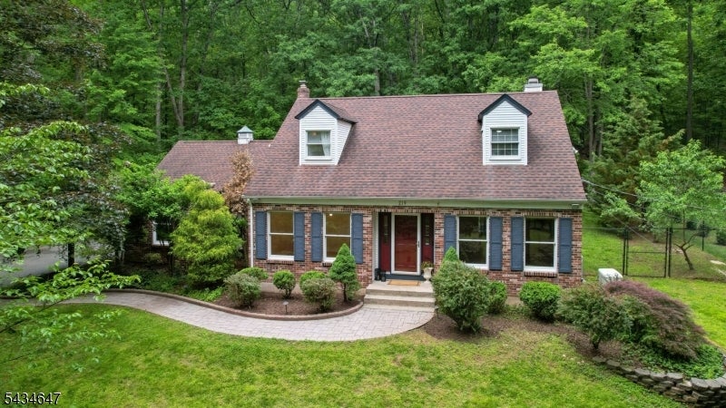 219 E Mountain Rd