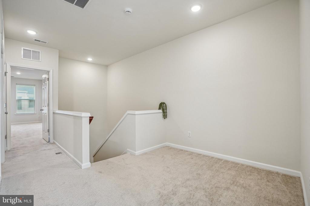 612 PARKER BLVD.