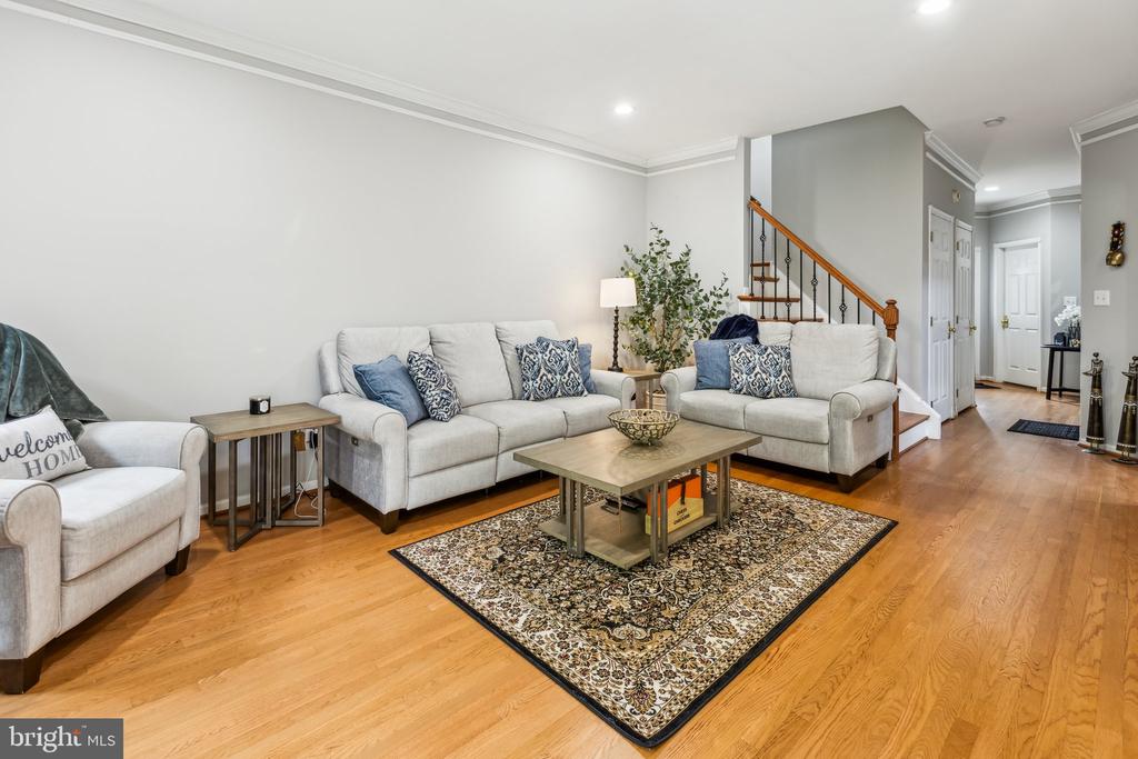 3 WEDGEWOOD COURT