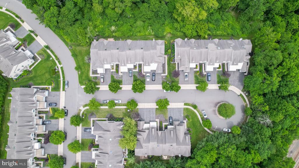 3 WEDGEWOOD COURT