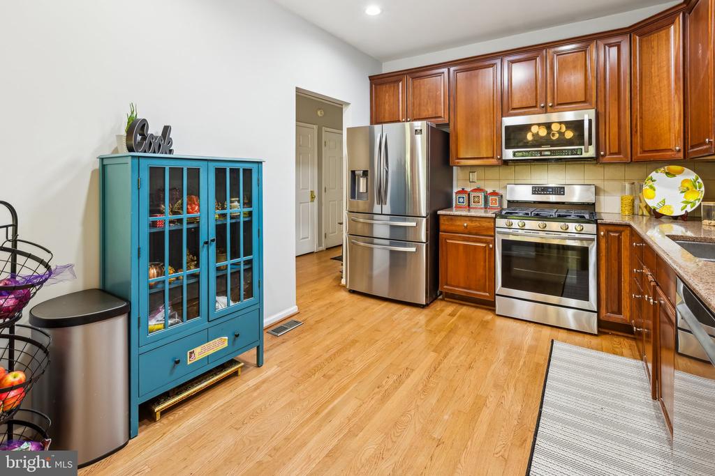 3 WEDGEWOOD COURT