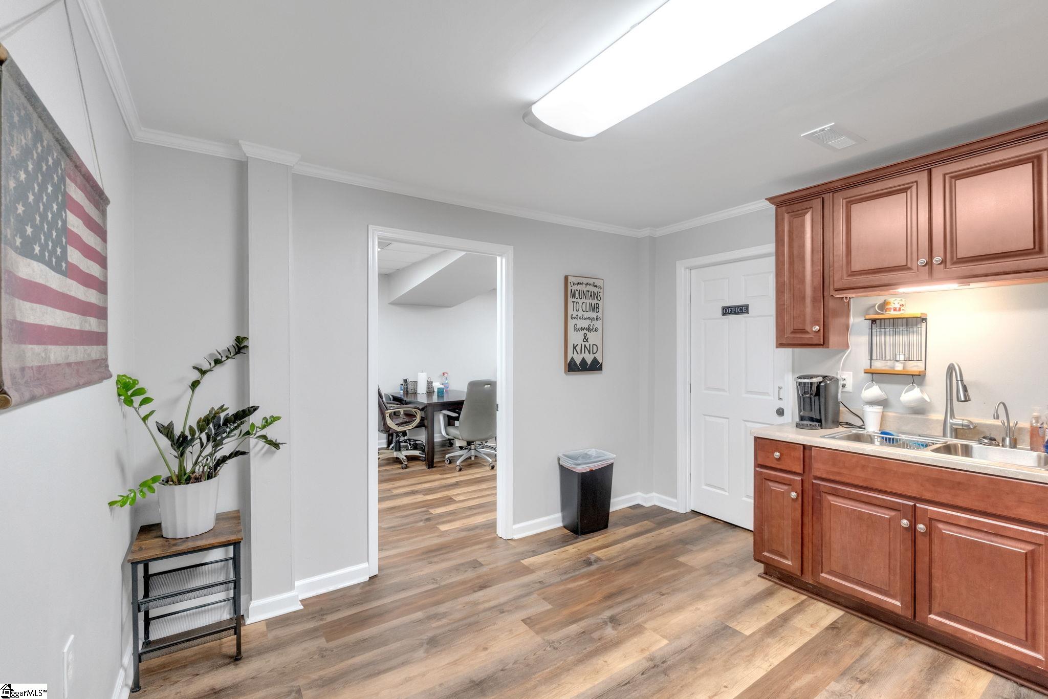 416 Rolling Hills Circle