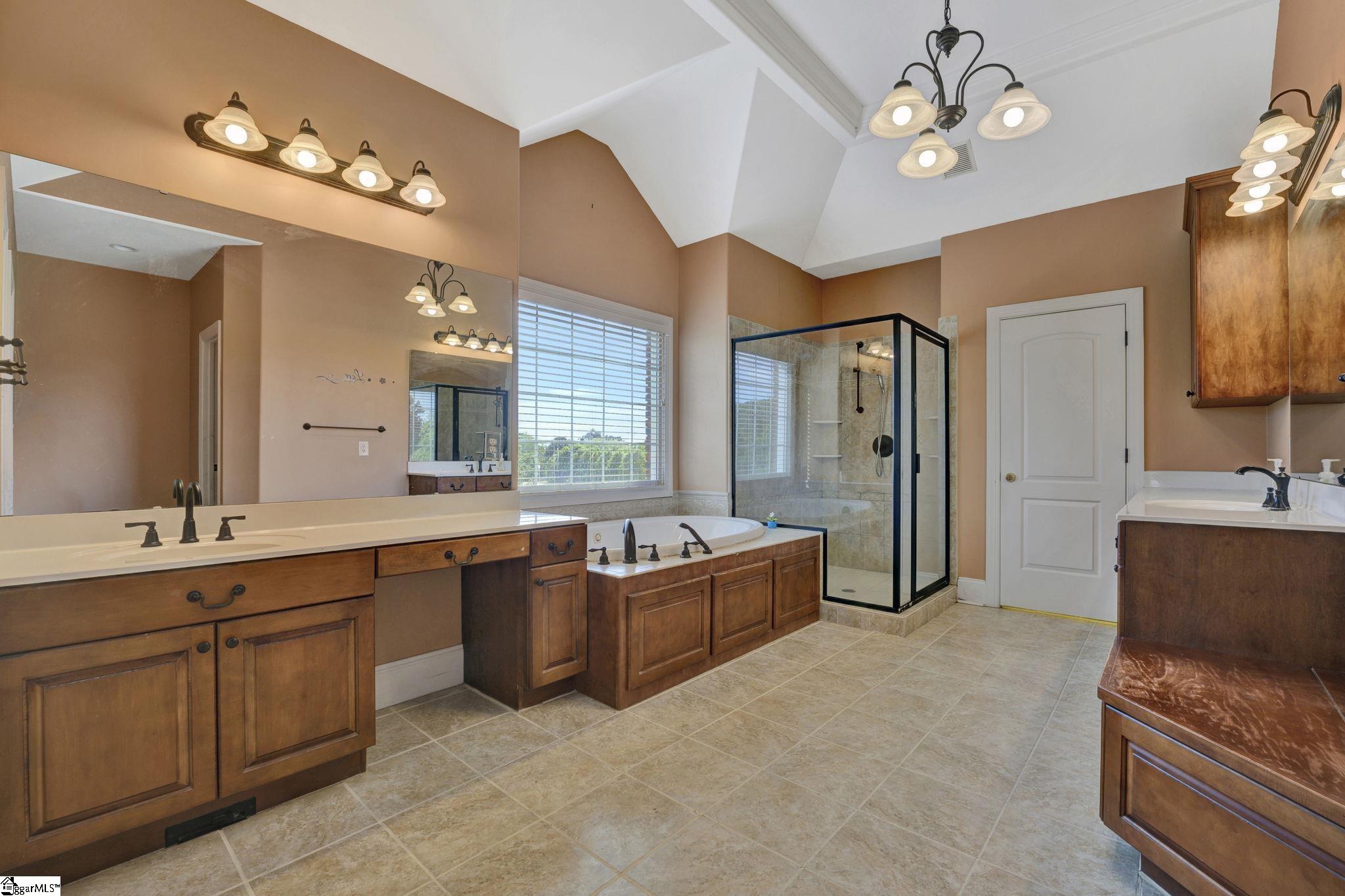 102 Alene Hills Way