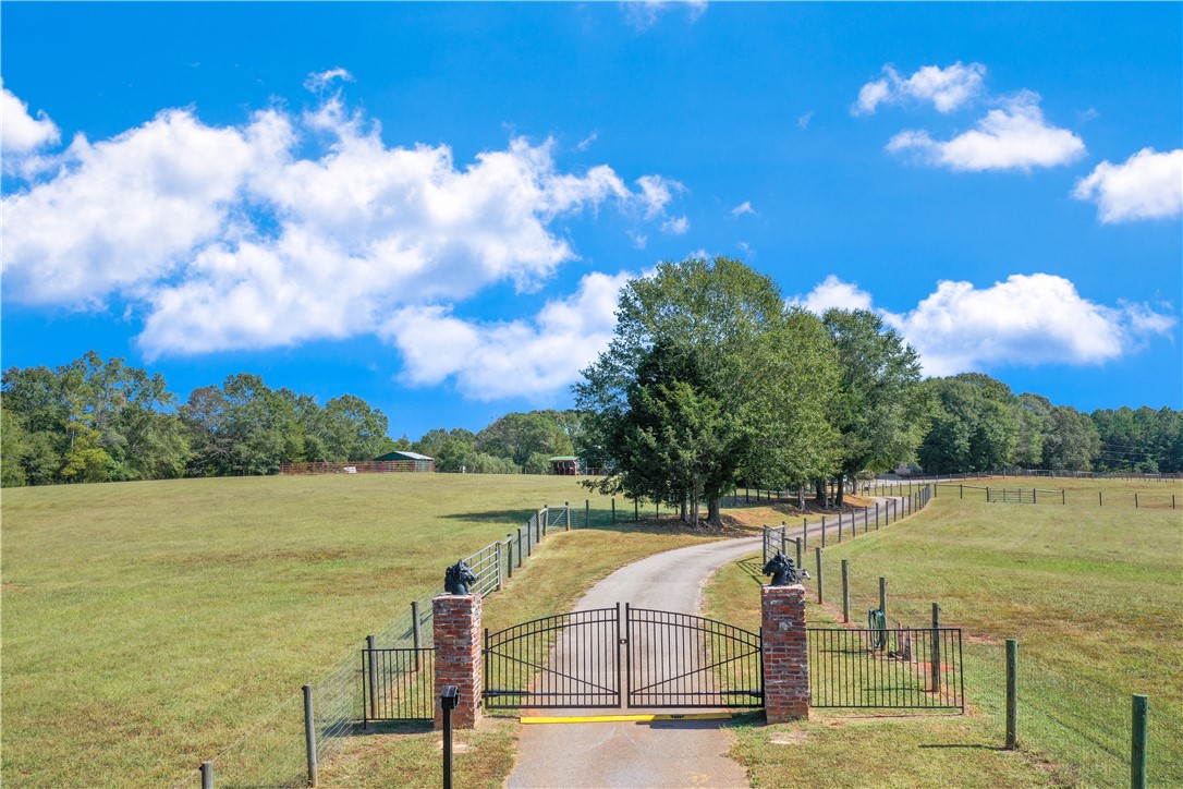 3620 Centerville Road