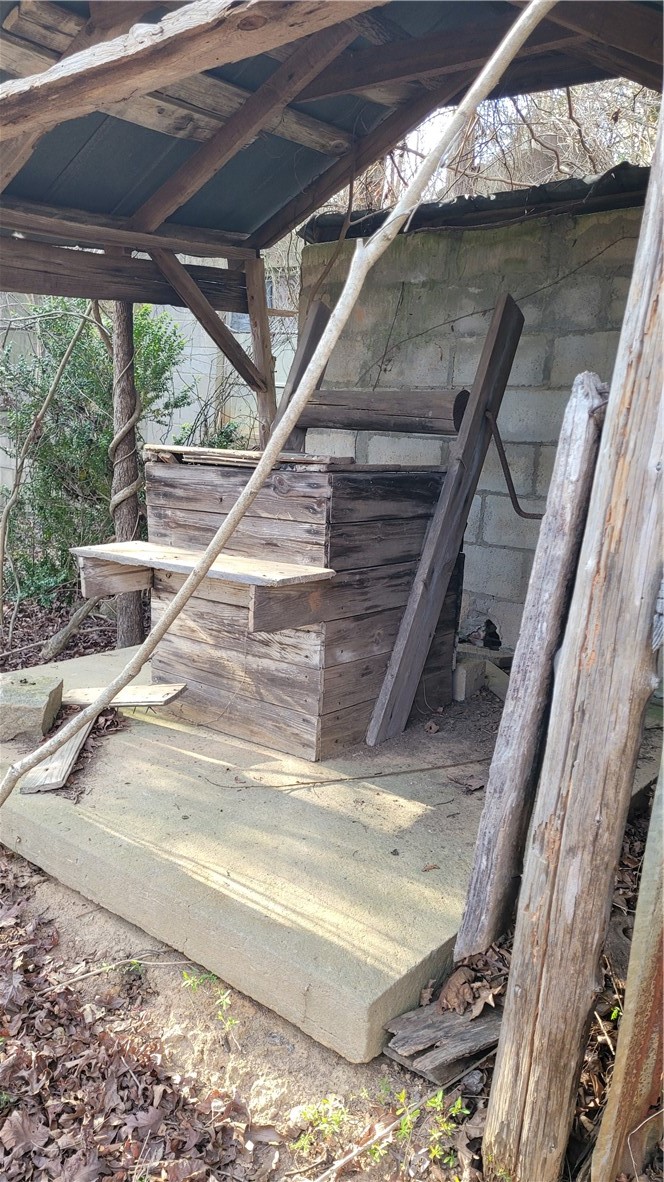 1096 Lake Secession Road