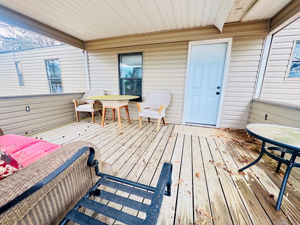 1143 Jets Landing Road