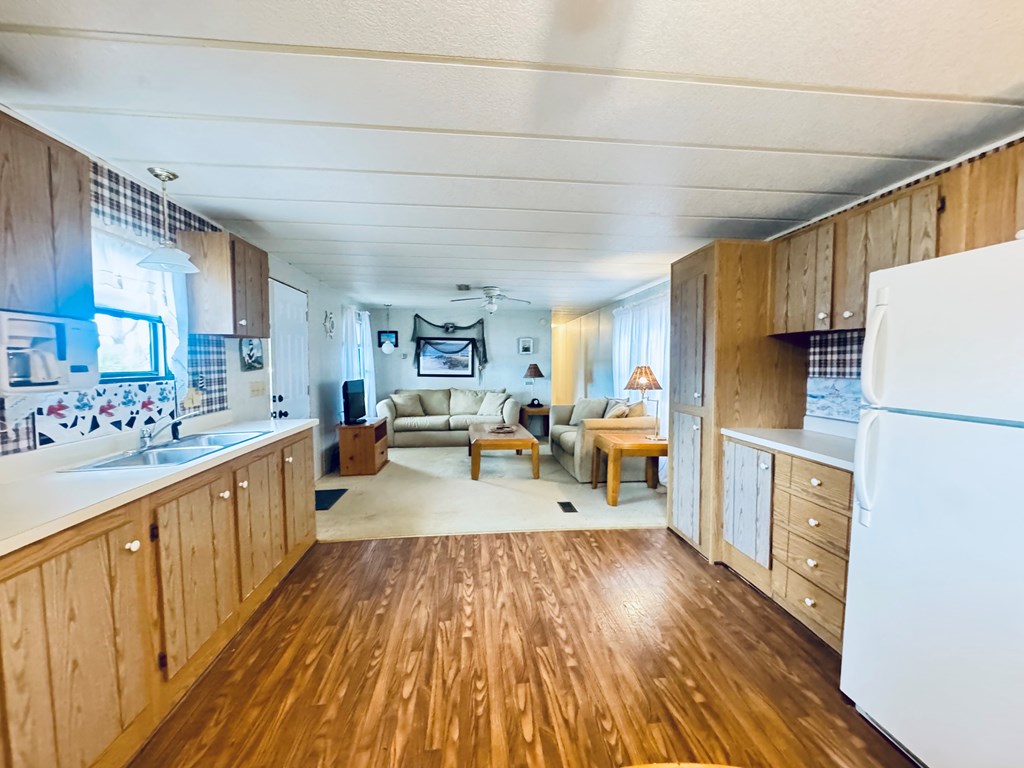 1143 Jets Landing Road