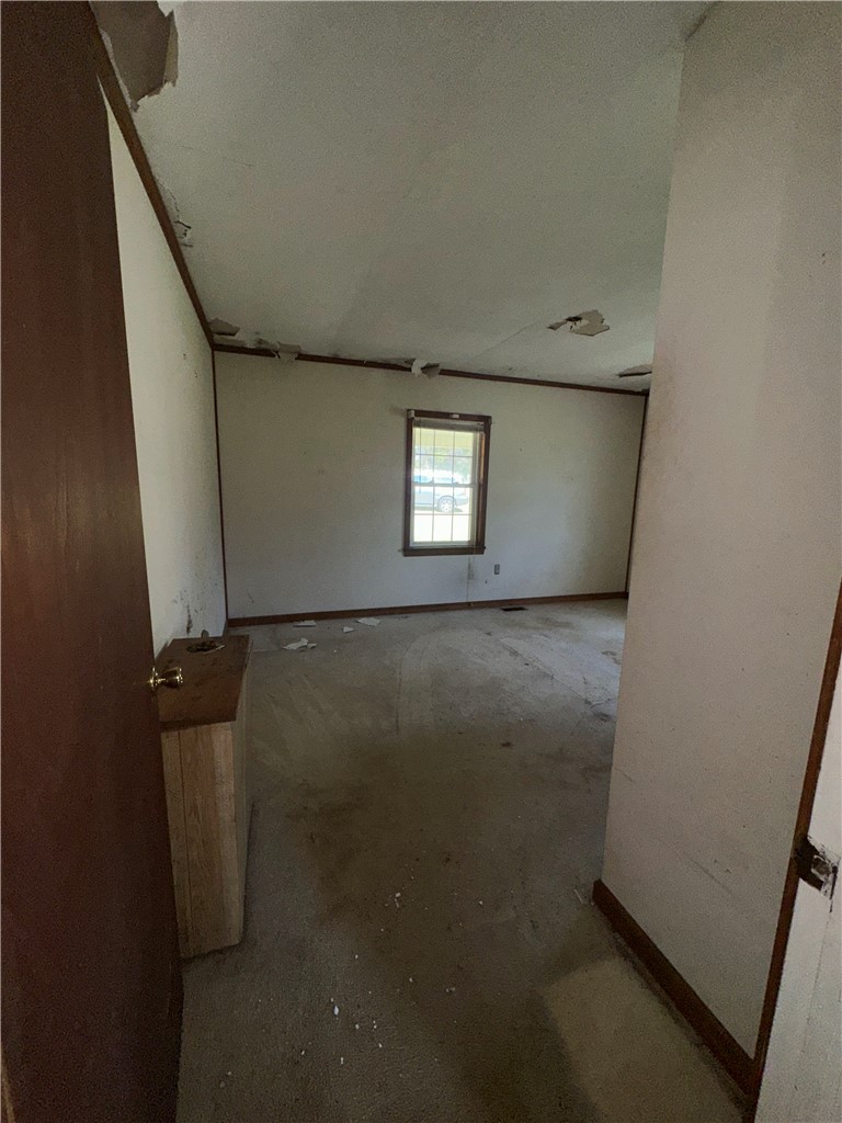 2534 Broadway Lake Road