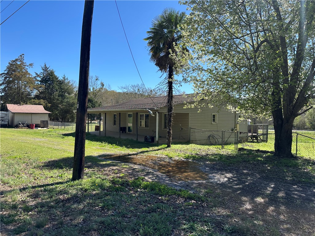 2534 Broadway Lake Road