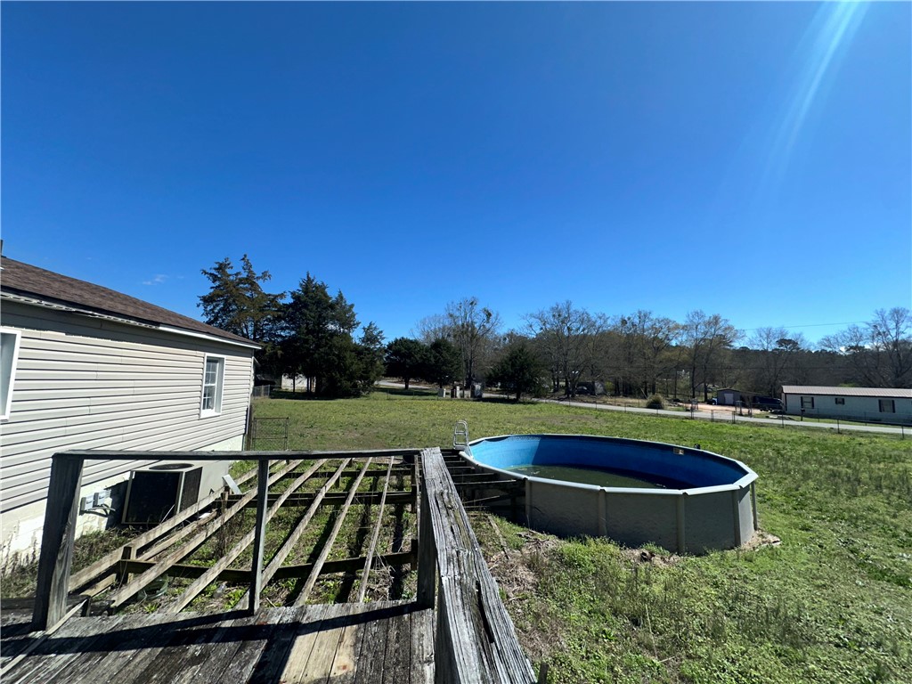 2534 Broadway Lake Road