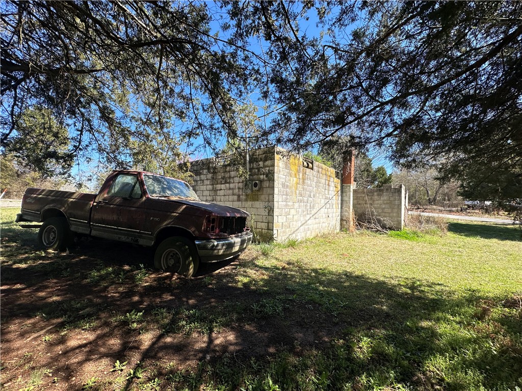 2534 Broadway Lake Road