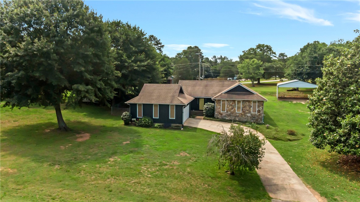 234 Country Glen