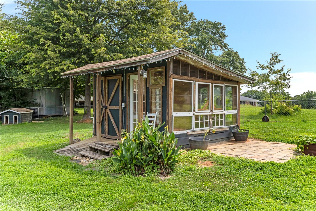 234 Country Glen