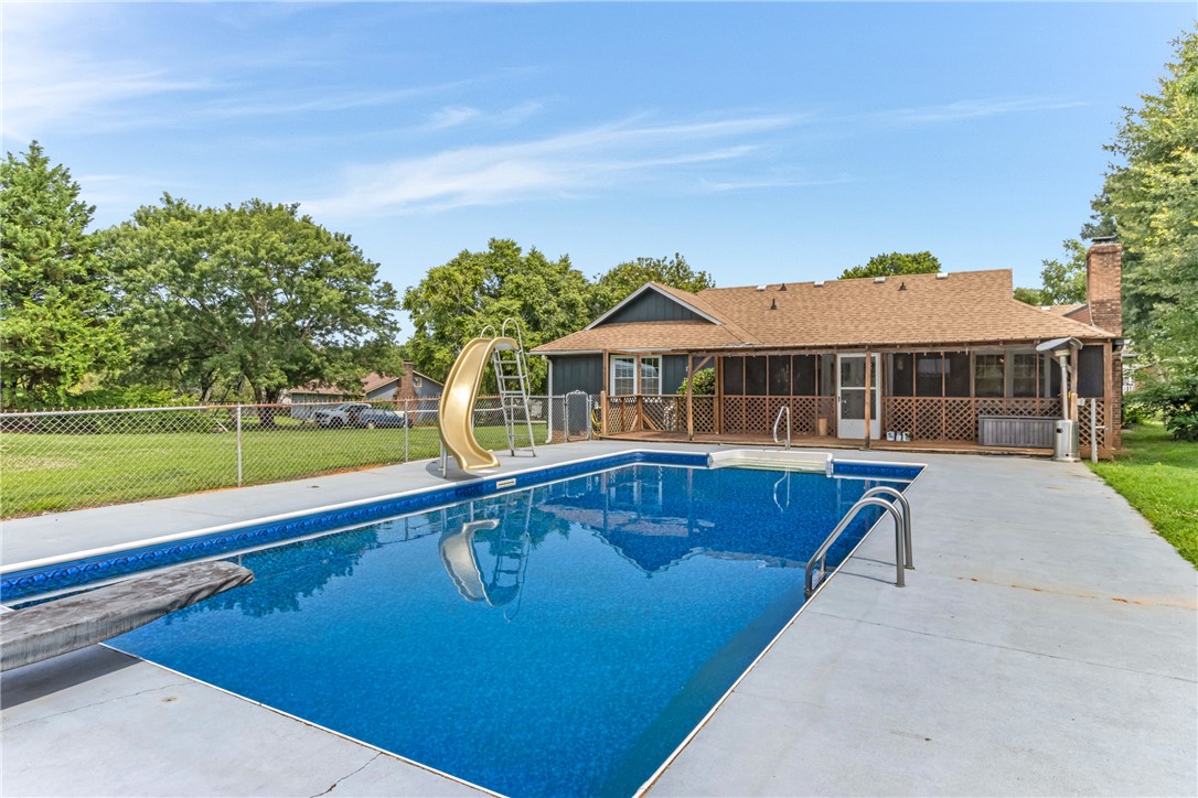 234 Country Glen